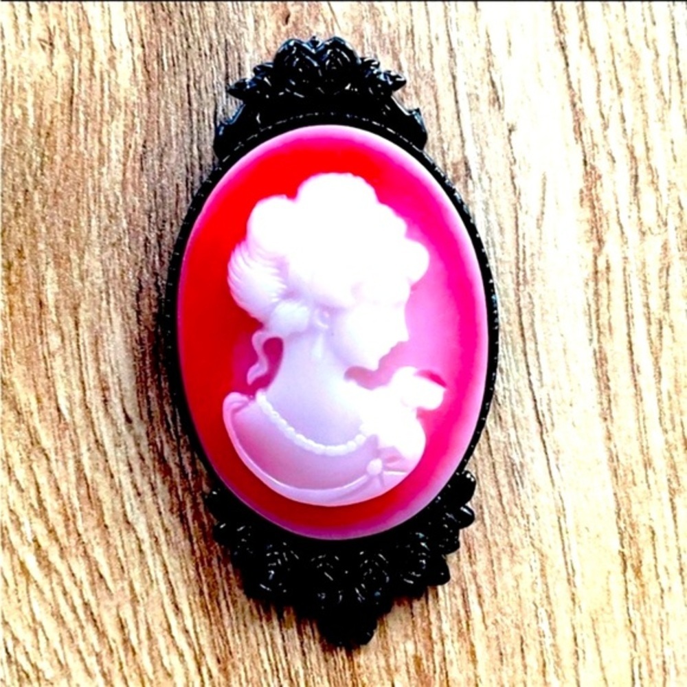 Red and White Lady Cameo Victorian Style Brooch, NWT, Handmade, Unworn